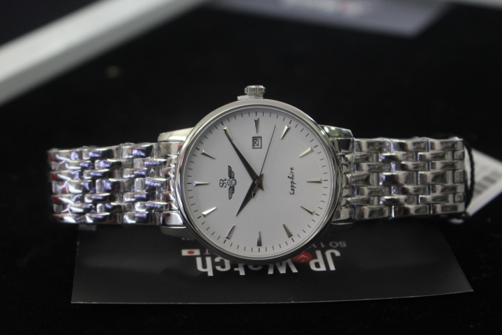 Sự trẻ trung và tinh tế ủa chiếc đồng hồ nam SR Watch SG1072.1102TE 